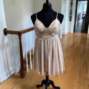 Elegant Beige Floral Mini Dress